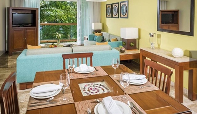 MAYAN PALACE ONE BEDROOM SUITE in Riviera Maya