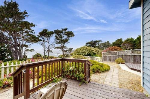Mendocino Studio walkable to Headlands State Park in Mendocino