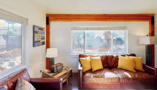 Moab Flats - 4, All-Star Downtown Location, Pet Friendly in Moab