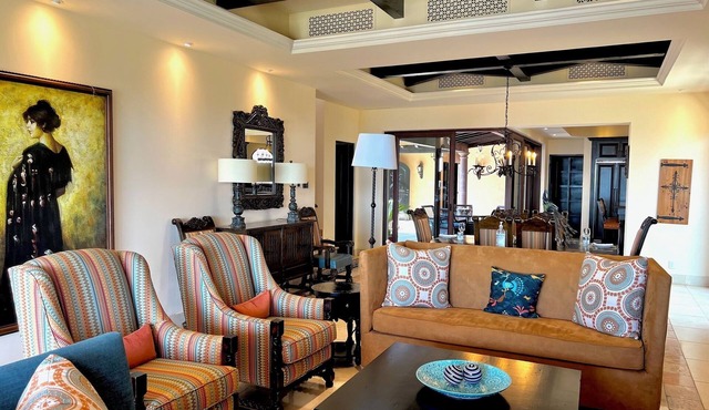 MONTECRISTO Charming 3-bedroom villa with AC in marvelous Cabo San Lucas in Cabo San Lucas
