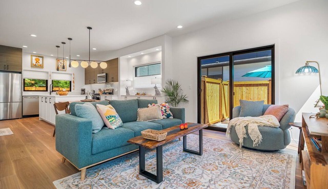New Construction, Minutes to Pool & Haller Lake, Quiet Seattle Neighborhood in Seattle