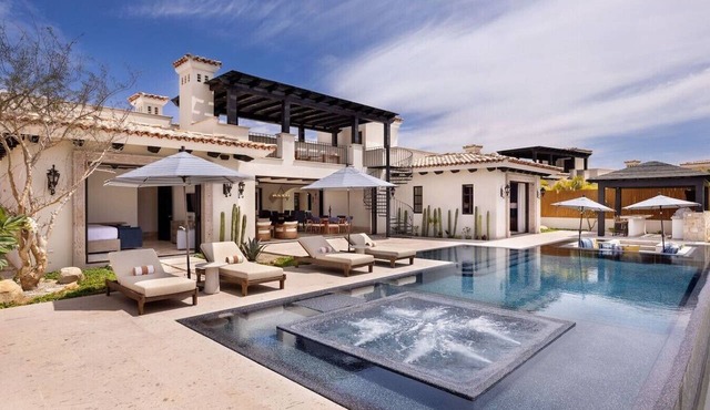 New Luxury Villa | Golf Cart, Pool & Golf View in Cabo San Lucas