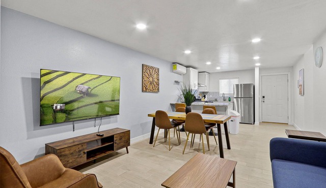 New! Modern Fully Remodeled 3BR/2BA Spacious Apt in El Paso