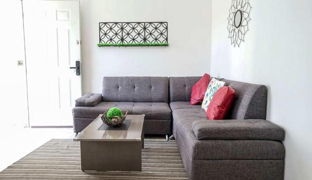 NEW Poliforum 2BR Modern Apartment in Sofía
