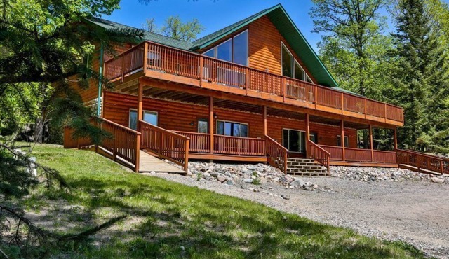 Northwoods Family Retreat - Steps to Resort Pool & Activities in Bemidji