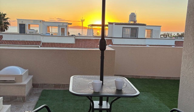 Ocean Sunset Views Rooftop Patio Entire Home Near Rosarito Beach in Brisas del Mar
