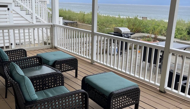 Oceanfront Beach House in Hull