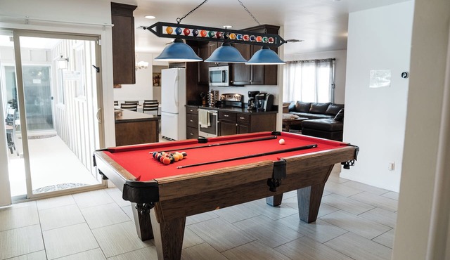 Old Town Scottsdale 5-bedroom hot tub pool putting green pool table = FUN! in Punta Mita