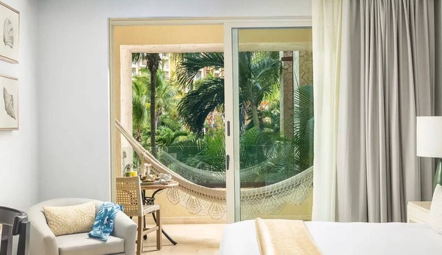 One Bedroom Suite - Villa del Palmar Cancun in Cancún