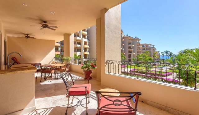 One of the largest terraces at the stunning "Oceanfront Resort"-Villa La Estancia! in Cabo San Lucas
