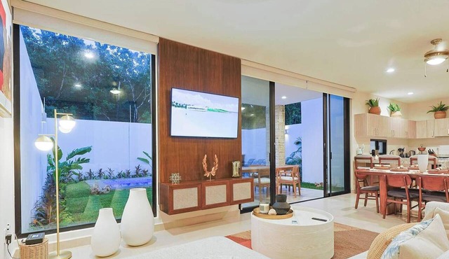 Palmara Gated Community, Pool, Paddle Court & Gym in Playa del Carmen