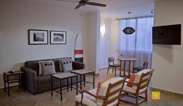 "Pelicano", One Bedroom Apartment. You can walk to Beach and Restaurants. in Punta de Mita