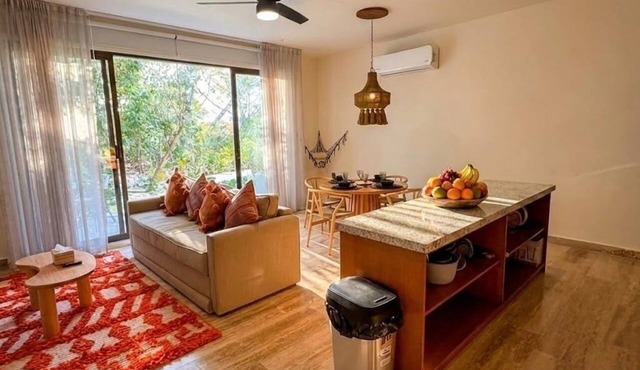 Perfect 1-bedroom apartment with AC in welcoming Puerto Aventuras in Puerto Aventuras