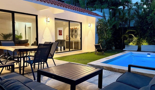 Playacar Beach Villa - Just Steps from the Beach - Sleeps 12 in Playa del Carmen