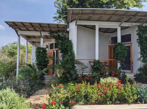 Poolside Cabaña Studio with stunning ocean view in Puerto Escondido