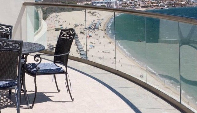 Premier Playa Blanca Penthouse 1410: 3 BR,3BA,Beachfront,Terrace,Hotel Service in San Carlos