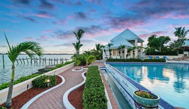 Private Villa within a Luxurious & Gated Estate near world-class fishing/boating in Marsh Harbour