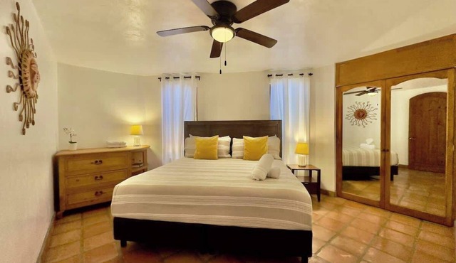 Puerto Nuevo Surf Casita del Arte 1BR with pool in Playas de Rosarito