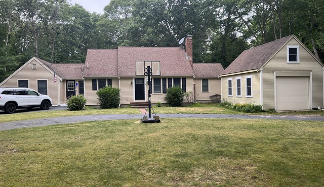 Quiet home in quiet neighborhood on Cape Cod! in Barnstable