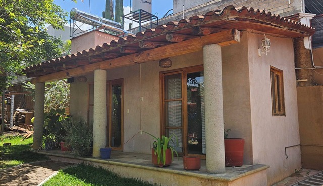 Quiet, private bungalow for short and long term stays, on private property. in Oaxaca de Juárez