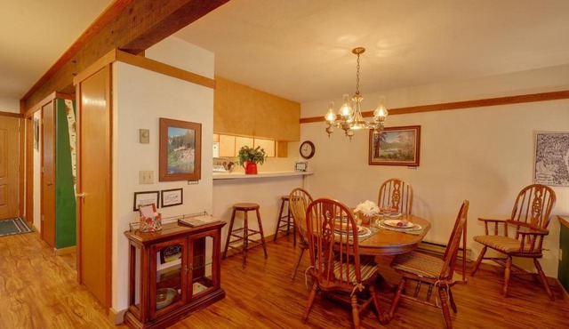 Quiet Unit w/Golf Course & Mtn Views in Graeagle! in Graeagle