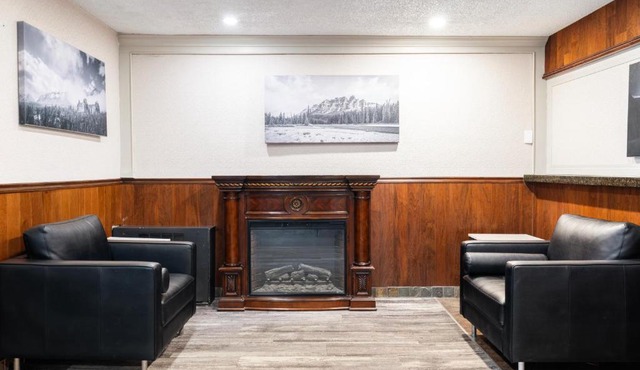 Red Carpet Inn in Banff