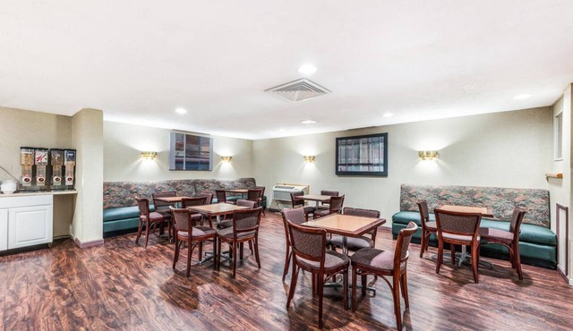 Red Carpet Inn Hazleton in Hazleton
