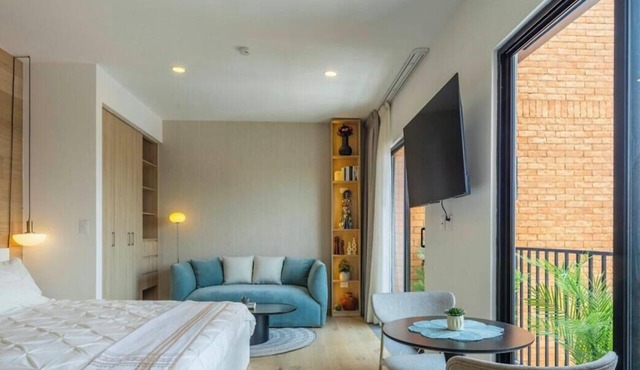 Refined Spacious Studio, Balcony, Pool & Gym in Mexico City