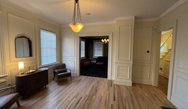 Remodeled Downtown Historic Home, close to beach, McMorran, Marina in Port Huron