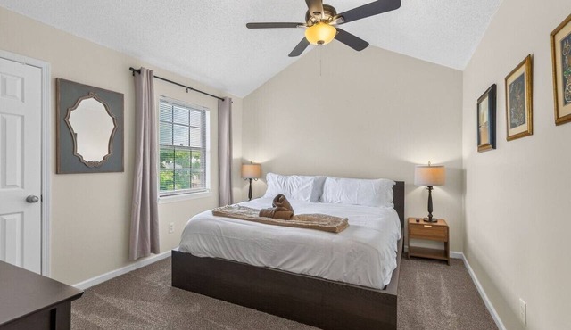 Remote Work Ready - 3BR - Google Fiber - Kings in Lee`s Summit