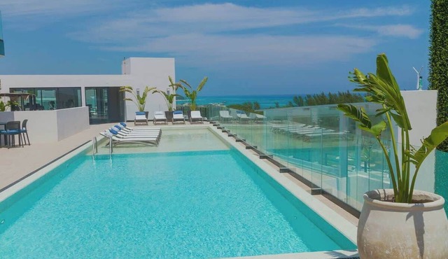 Rooftop Pool Studio Steps from Beach & 5th Ave in Playa del Carmen
