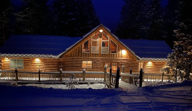 Rustic Mountain Cabin in New Meadows