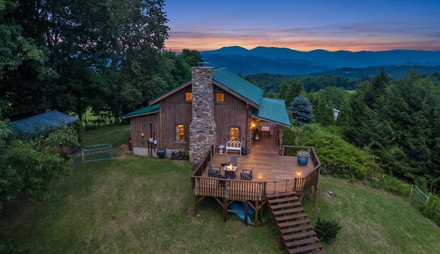 Secluded Mountain Escape with Incredible Views in Banner Elk