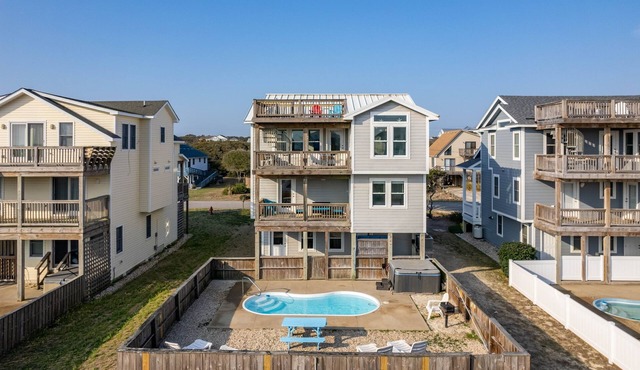 Semi-Oceanfront, Ocean Views! 225ft to Beach! -Pool, Hot Tub,Pool Table,Dogs OK! in Kitty Hawk