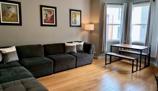 Spacious 4BR/2BA Flat in Central SOMA in San Francisco