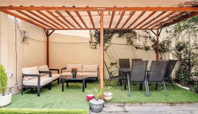Spacious Single-Story Family Home with Garden and Parking (Near AICM and the Basilica) in Ciudad de México