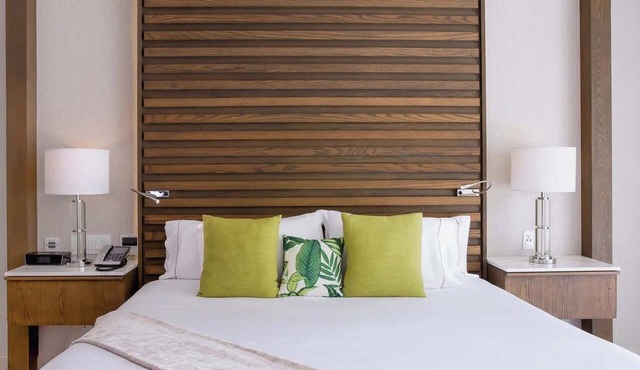 Spacious Two-Bedroom Pool View Suite in Cancún – Perfect for Families in Q.R.