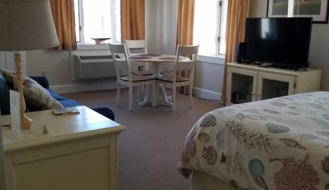 Studio with kitchen & balcony Sheepscot Harbour Studio #215 in Edgecomb