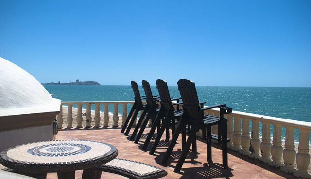 Stunning 3 Bedroom Beach Villa on Sandy Beach at Las Palmas Beachfront Resort V4 in Puerto Peñasco