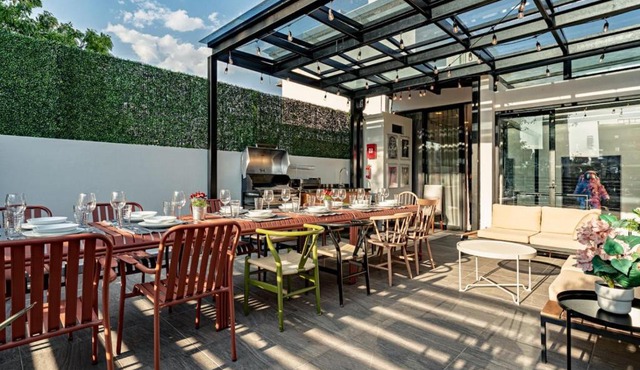 Stylish Roma Sur Home with Rooftop Lounge & BBQ in Mexico City