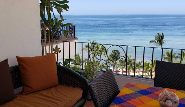 SUMMER SALE BESTLOCATION on thebeachVeryPopularVISTAdelSOL802 ZONAROMNTICA in Puerto Vallarta