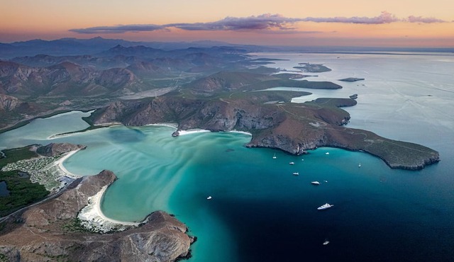 Sun-Kissed Sailing in Mar de Cortez: A Baja California Sur Beach Experience in La Paz