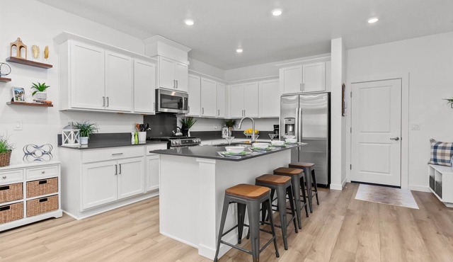 The "Ashtyn" New 4-bdrm townhome in Eagle w/Pool, WiFi, A/C and 2 car Garage! in Eagle