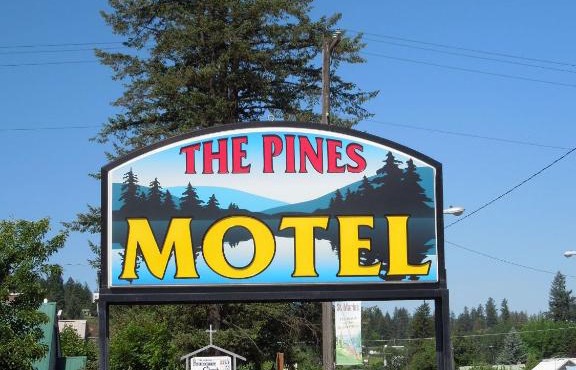 The Pines Motel in Saint Maries