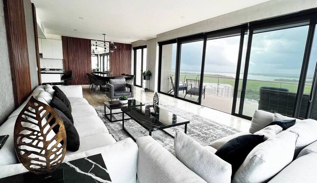 TOP/Incredible Views/4BR/4 Balcony/Plaza Access/HZ in Puerto Cancún