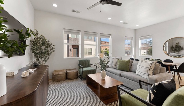Villa #26 at Bloomington Country Club: Golf, Pool, Restaurant in St. George