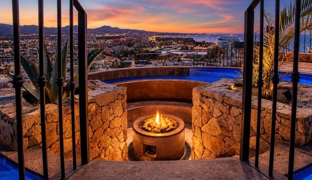 Villa Corazón de Fatima. Heated Pool, Marina Views & Walk to Town in Cabo San Lucas