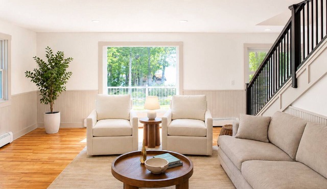 Water Views | Hot Tub | Game Room | Dog-Friendly in Trenton