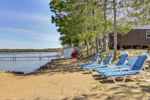 Waterfront Hideaway on Gull Lake: Fish & Boat! in Tenstrike