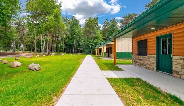 Whitetail Ridge Cabin 2 in Lexington